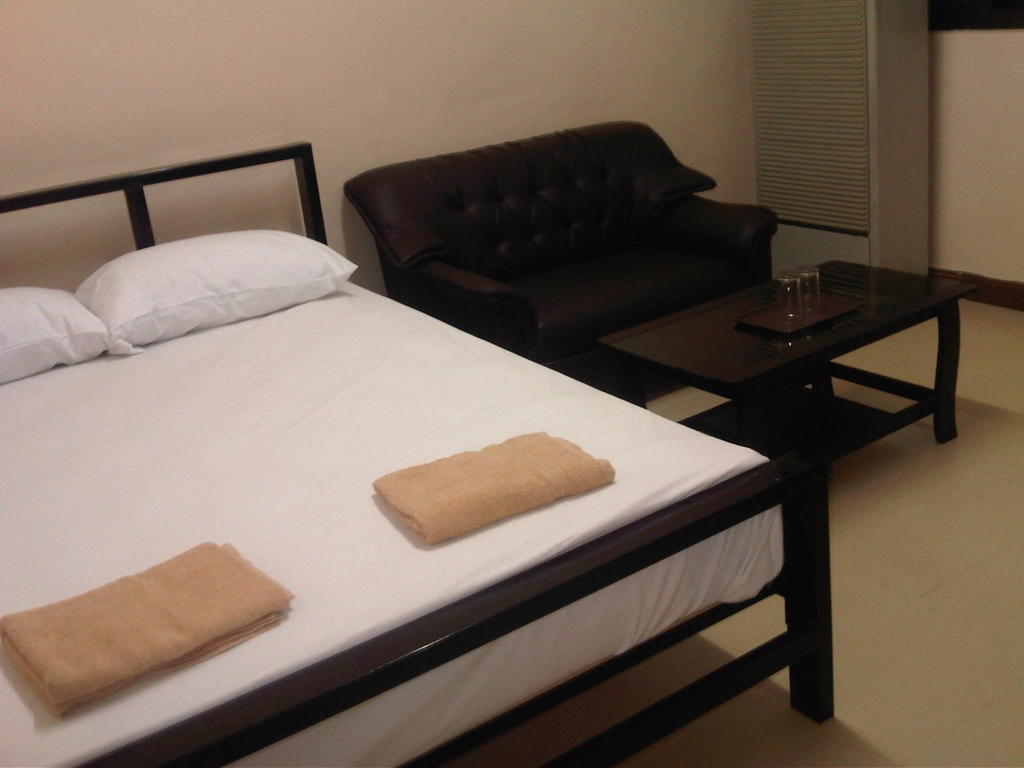 Lee House Inn Bangkok Zimmer foto