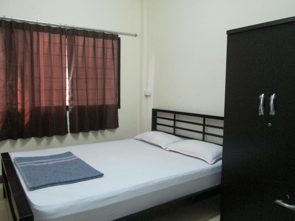 Lee House Inn Bangkok Zimmer foto